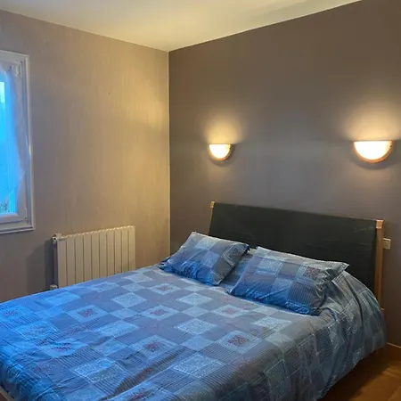 La Maison D'en Face 펜션 프풀리귀앙