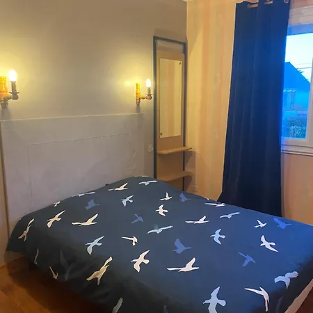 La Maison D'en Face Hébergement de vacances *