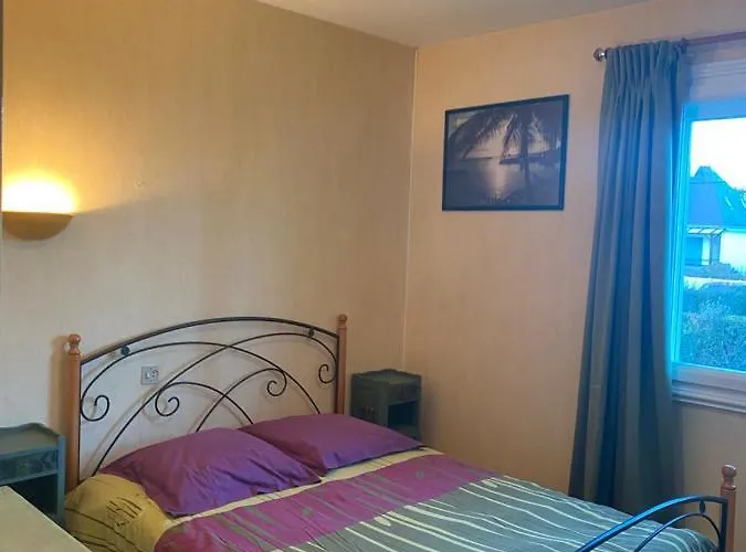 La Maison D'en Face 度假居 *