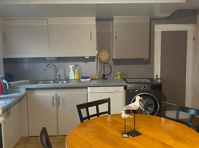 La Maison D'en Face *