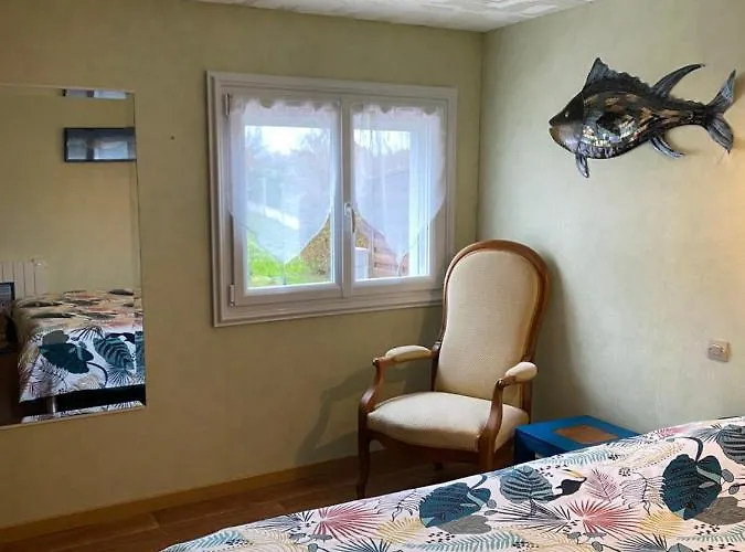 度假居 La Maison D'en Face 勒宝利古恩