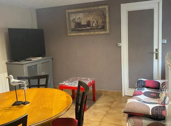 La Maison D'en Face 度假居 勒宝利古恩