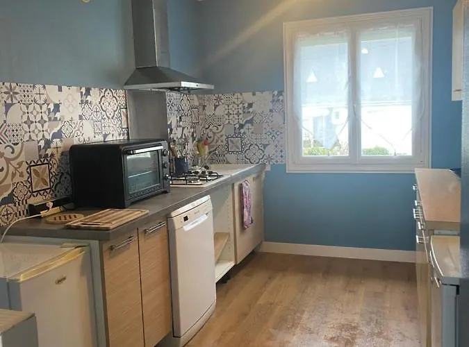 度假居 La Maison D'en Face 勒宝利古恩